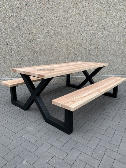 Douglas-Staal-Picknicktafel-model-X