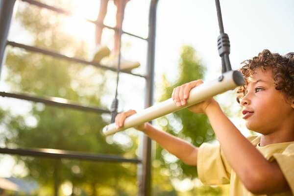 BERG-PlayBase-trapeze