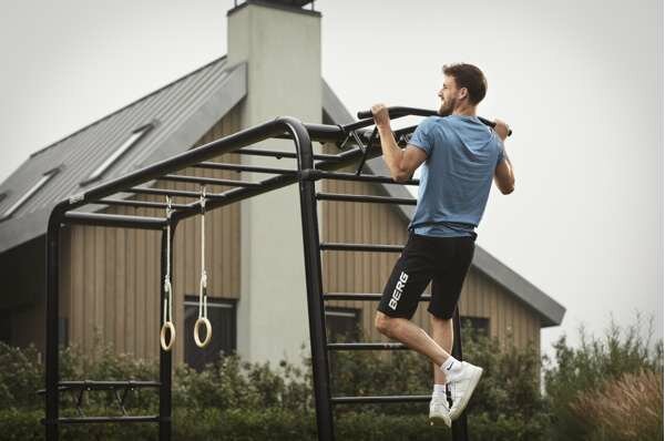 BERG-PlayBase-Pull-Up-bar